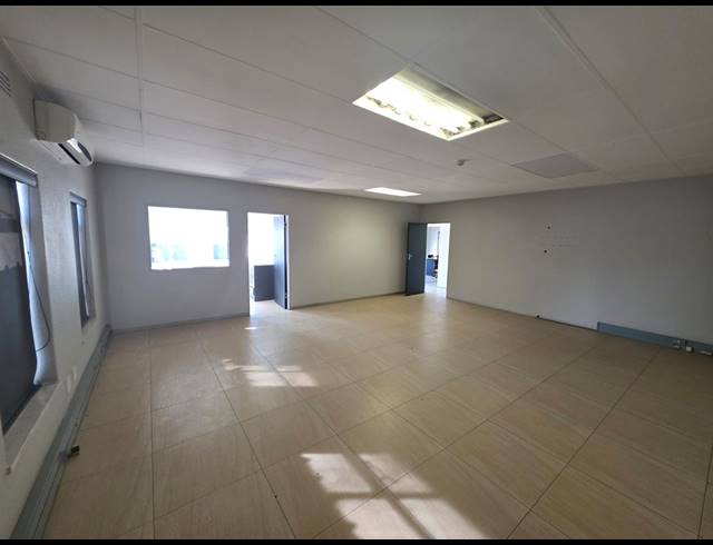 900M² WAREHOUSE TO LET IN ALRODE